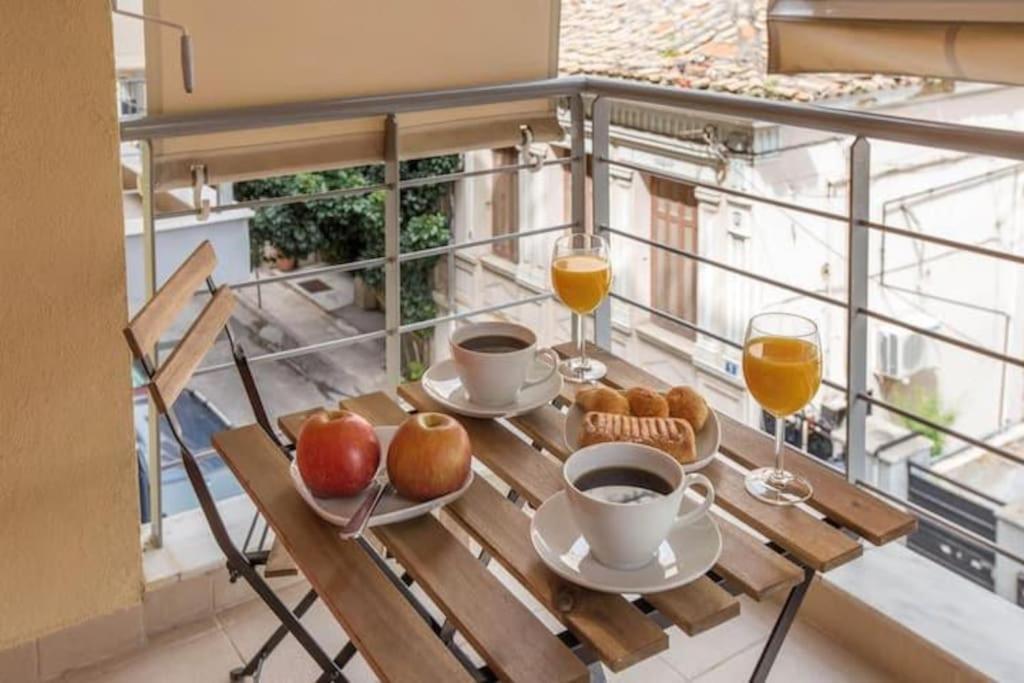 Modern Apartment In The Heart Of The City Atene Esterno foto